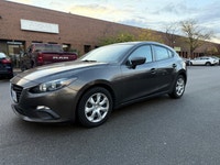 This 2015 Mazda MAZDA3 Hatchback is a stylish and practical choice! With its sleek grey exterior and... (image 4)