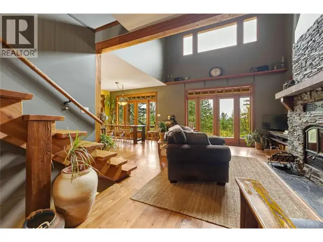4127 O'Neil Road Falkland, British Columbia in Houses for Sale in Vernon - Image 7