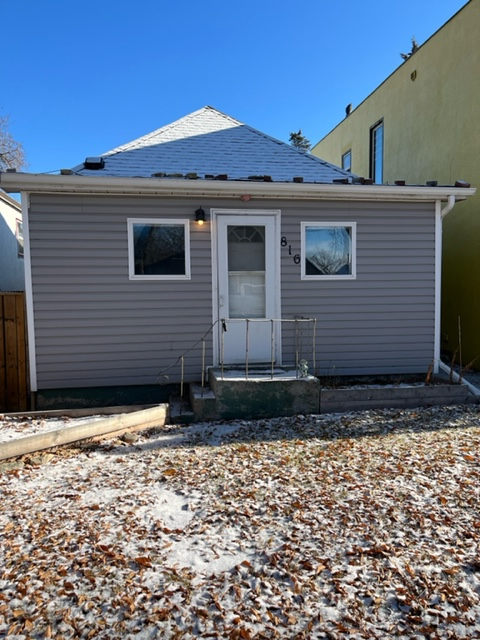 Cute 2 bedroom home near Riversdale pool