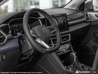 Discover the technologically advanced and supremely capable 2025 Volkswagen Taos Highline Sport Util... (image 8)