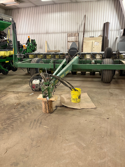 John Deere 7240 Planter. 11 row. 19" row spacing, vacuum meter, soybean plates, no till coulters, 3...