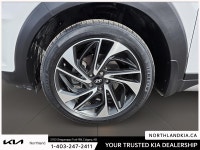 2021 Hyundai Tucson Ultimate Odometer is 15368 kilometers below market average! Ready for anything,... (image 6)