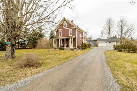 204 Main Street in Houses for Sale in Annapolis Valley - Image 3