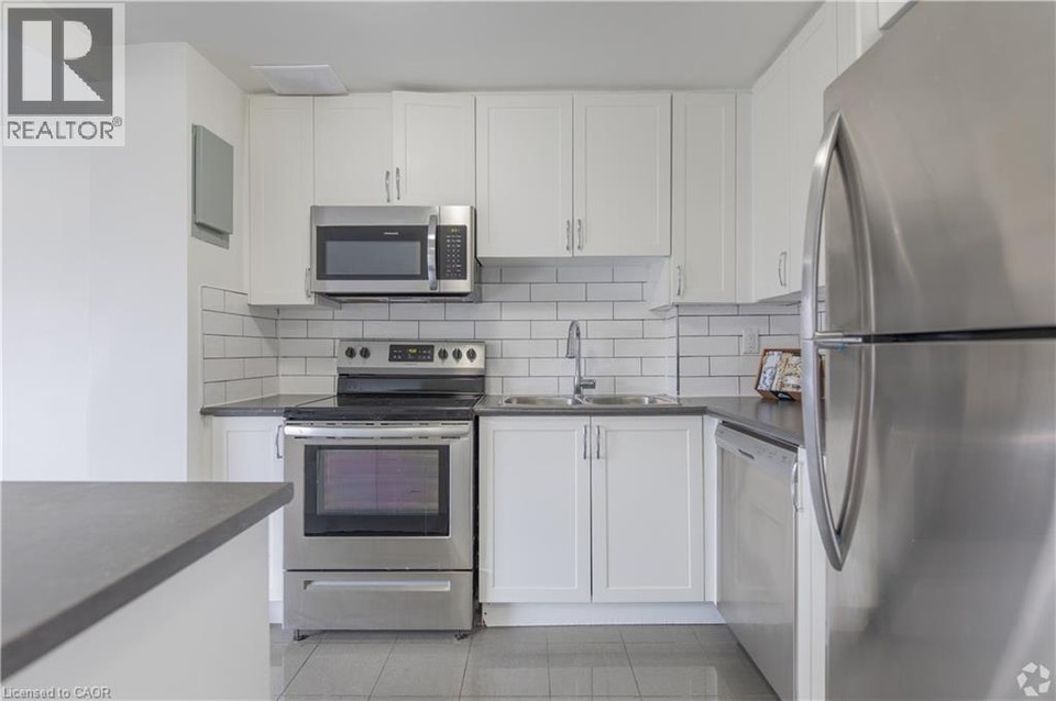 285 ERB Street W Unit# 707 Waterloo, Ontario 2