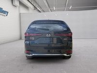 8-Speed Automatic Transmission | i-ACTIV All-Wheel Drive | i-Stop Idle-Stop Technology | Power Panor... (image 3)