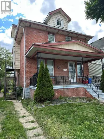 1695 Howard Unit# Upper Windsor, Ontario