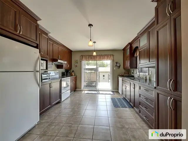 $415,500 - Semi-detached in Trois-Rivières (Cap-De-La-Madeleine) in Houses for Sale in Trois-Rivières - Image 6