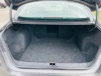 Zoomer Auto 2016 Chrysler 200 LX With One Owner, No accident, Low KM has blue tooth, power window, p... (image 6)