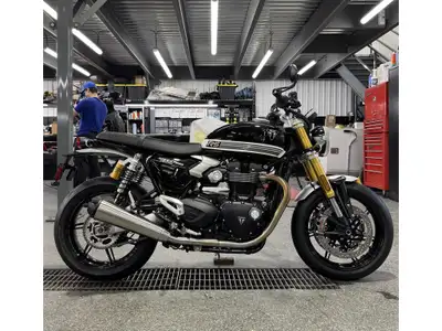 2026 Triumph SPEED TWIN 1200 RS Triumph SPEED TWIN 1200 RS 2026 Les photos peuvent être à titre indi...