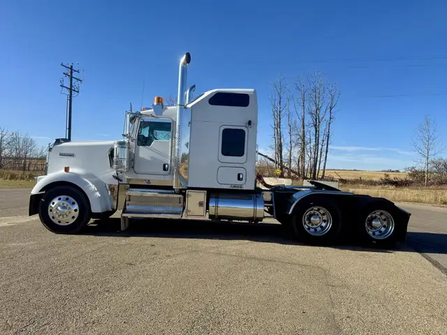 2014 KENWORTH W900 in Heavy Trucks in Saskatoon - Image 12