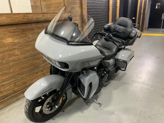 2024 Harley-Davidson Road Glide Limited in Street, Cruisers & Choppers in Oshawa / Durham Region - Image 16