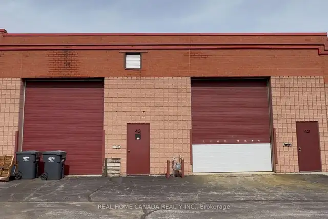 6200 Sq Ft Industrial Warehouse Space for Rent in Burlington in Commercial & Office Space for Rent in Oakville / Halton Region - Image 12