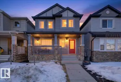 Beautiful upgraded single family house in Laurel. Main floor living room with lots of light flowing...