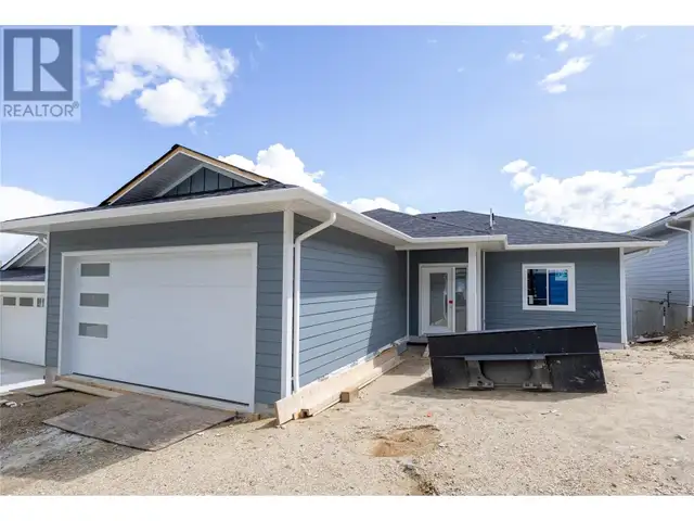 806 Cliff Avenue Unit# 102 Enderby, British Columbia in Condos for Sale in Vernon - Image 2