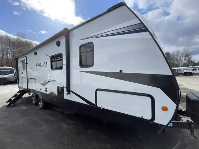 2021 KEYSTONE RV BULLET 261RBS (FINANCING AVAILABLE) in Travel Trailers & Campers in Kelowna - Image 5