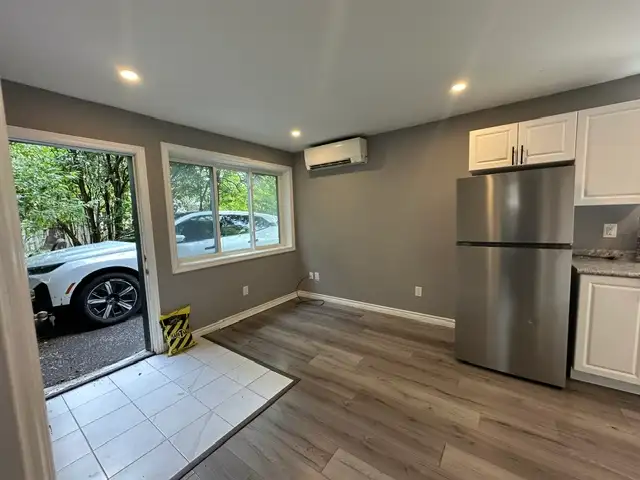 Barre, 2 bedroom Coach house, with utilities included. in Long Term Rentals in Barrie - Image 6