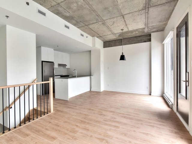 468 rue Saint-Grégoire — photo 3