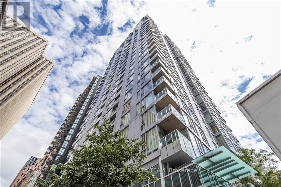810 - 179 METCALFE STREET Ottawa, Ontario 5