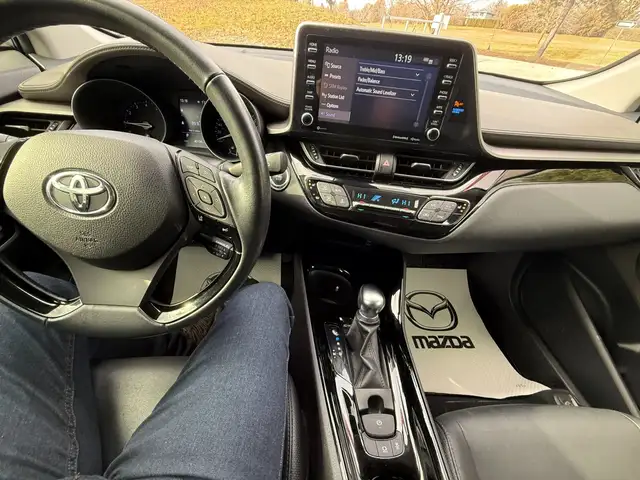 2020 Toyota C-HR Limited LIMITED| NO ACCIDENTS| LOW KM in Cars & Trucks in Markham / York Region - Image 26