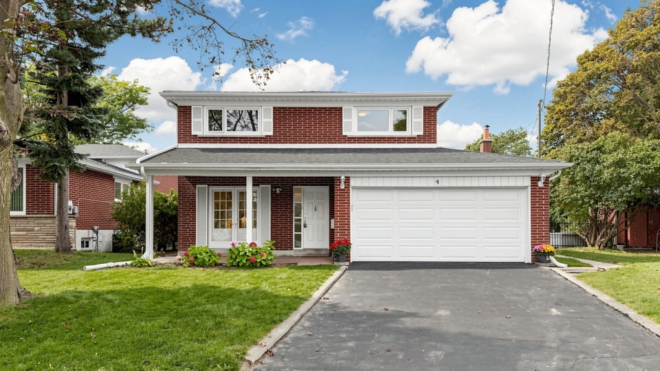 Detached House for Sale in North York(Don Mills/Van Horne)