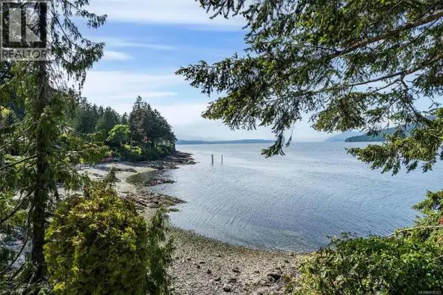 960 Lands End End North Saanich, British Columbia in Houses for Sale in Victoria - Image 38