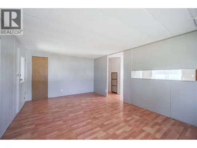 5469 SAUNDERS CRESCENT 103 Mile House, British Columbia in Houses for Sale in 100 Mile House - Image 6