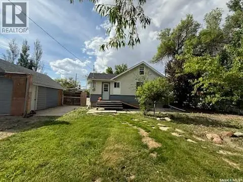 113 4th AVENUE E Kindersley, Saskatchewan in Houses for Sale in Saskatoon - Image 4