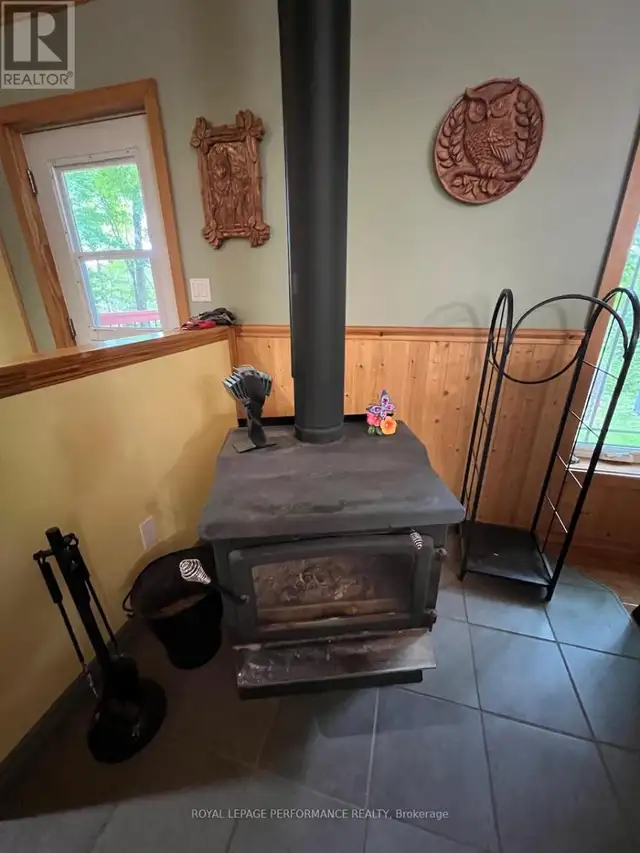 253 LACOURSE LANE Lanark Highlands, Ontario in Houses for Sale in Ottawa - Image 6
