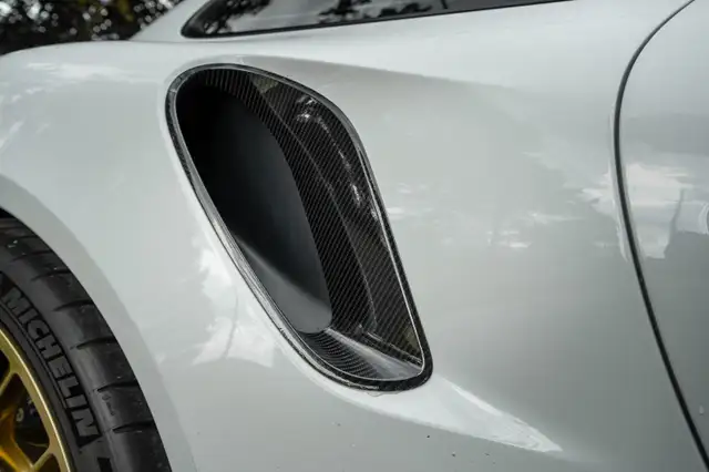 2017 Porsche 911556564787622072327