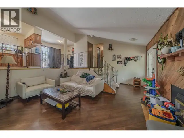 720 CARIBOO TRAIL 100 Mile House, British Columbia in Houses for Sale in 100 Mile House - Image 14