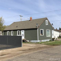 Homes for Sale in Vegreville, Alberta $159,900