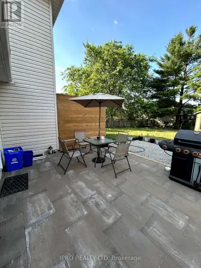 UNIT 1&2 - 945 VANCE CRESCENT Innisfil (Alcona), Ontario