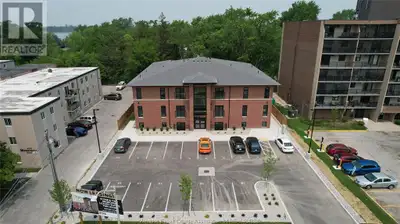 6550 Wyandotte STREET East Unit# 301 Windsor, Ontario
