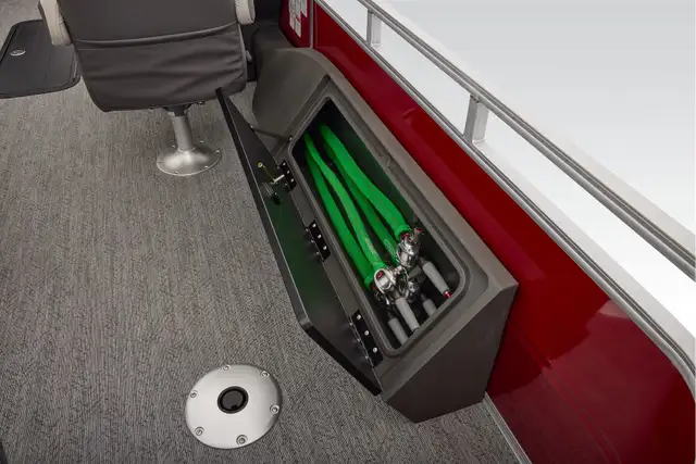 2026 Sun Tracker Fishin' Barge 22 XP3 TRITOON-pontoon boat in Powerboats & Motorboats in Vernon - Image 22