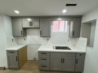 Kitchen Cabinets & Countertops • Wholesale Prices, Assembled or Unassembled • Premium Handles, Sinks...