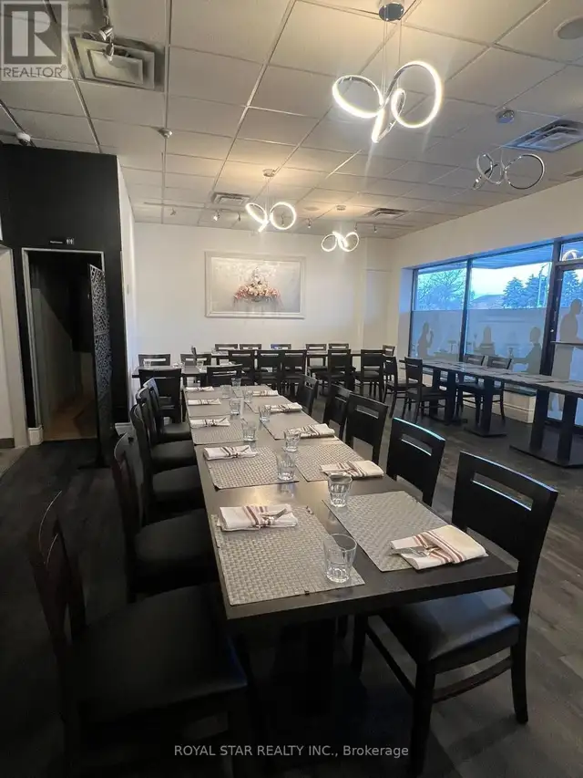 6&7 - 9300 KEELE STREET Vaughan (Maple), Ontario in Commercial & Office Space for Sale in Markham / York Region - Image 8