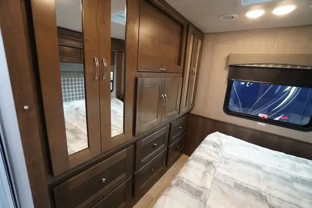 2023 NeXus RV Viper 29V Base in RVs & Motorhomes in Stratford - Image 16