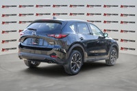 Ready for Calgary’s dynamic roads, this 2023 Mazda CX-5 PREM offers a seamless blend of everyday ver... (image 5)
