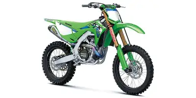 Engine Type: Single-Cylinder Displacement: 27.4 cu. in. (449 cc) Bore and Stroke: Bore: 3.78 in. (96...