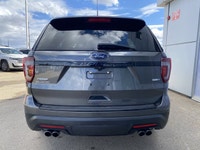 CLEAN CARFAX, Heated and Cooled Front Seats, PANORAMIC SUNROOF, Ambient Lighting, Front and Rear Par... (image 3)