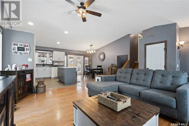 209 1st STREET W Pierceland, Saskatchewan in Houses for Sale in Meadow Lake - Image 4