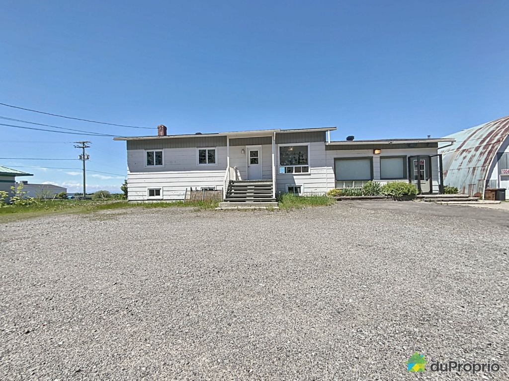 $215,000 - Bungalow for sale in La Pocatiere — photo 1