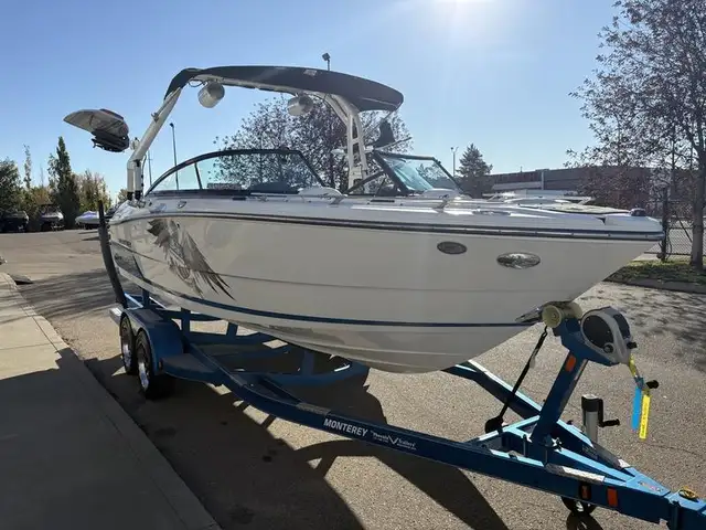 2017 Monterey 238 SS SURF in Powerboats & Motorboats in Saskatoon - Image 5