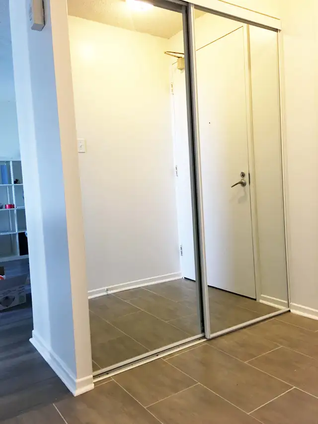 Close CU, AC 1-bdrm in 3-bdrm luxury condo for Jan in Room Rentals & Roommates in Ottawa - Image 3