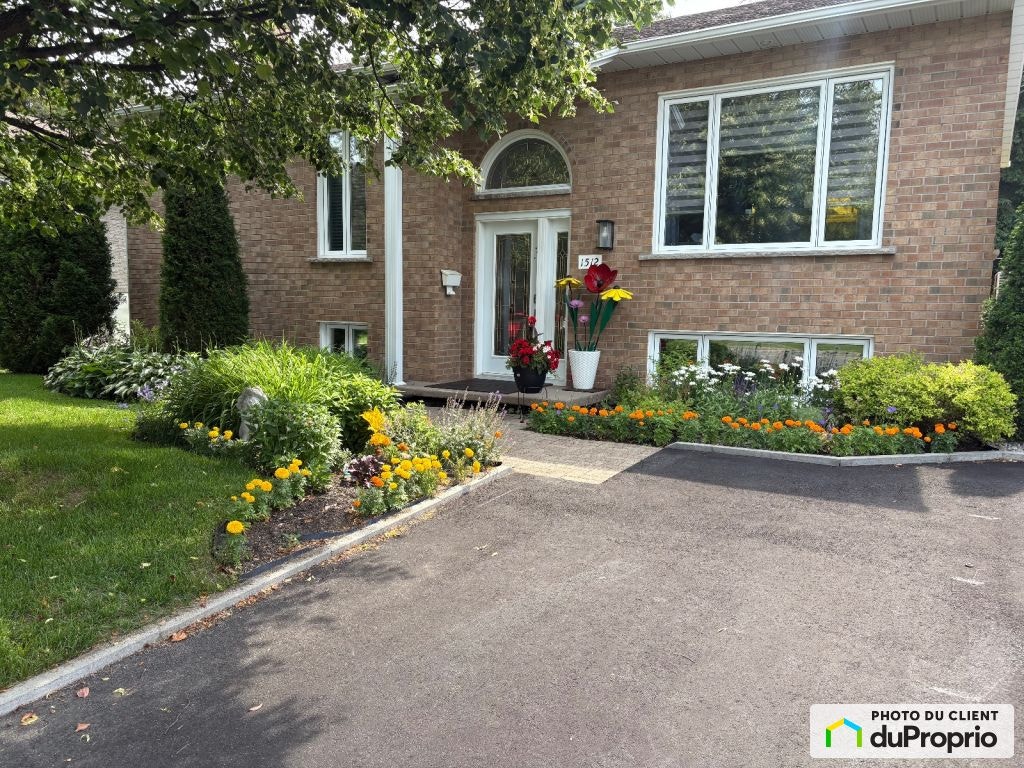 $549,000 - Bungalow for sale in Chicoutimi (Chicoutimi) — photo 2
