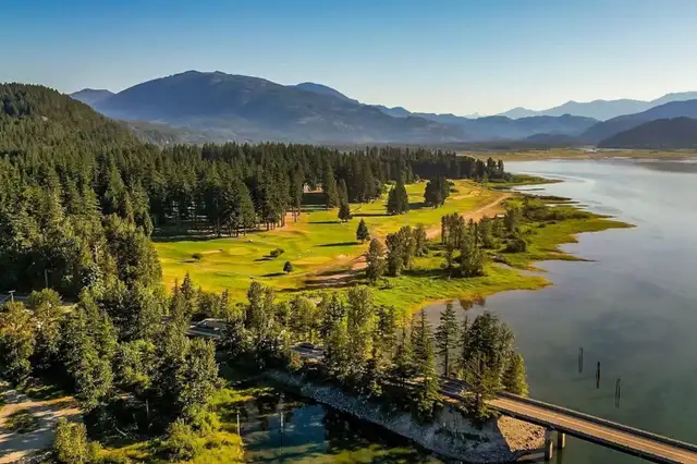 Beautiful Fully serviced RV lot, with all amenities, golf course63848999339523120