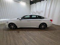 No Accidents, Locally Owned Vehicle! Experience the sophistication of the 2021 Honda Accord Sedan To... (image 3)