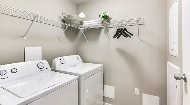 Pet-Friendly Two Bedroom Two Bath with In-suite Laundry for Rent in Long Term Rentals in Regina - Image 10