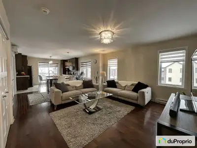 *Condo abordable 4½ de Prestige et Intelligent, 1 Garage + 2 Stationnements Privés Ste Dorothée, Lav...