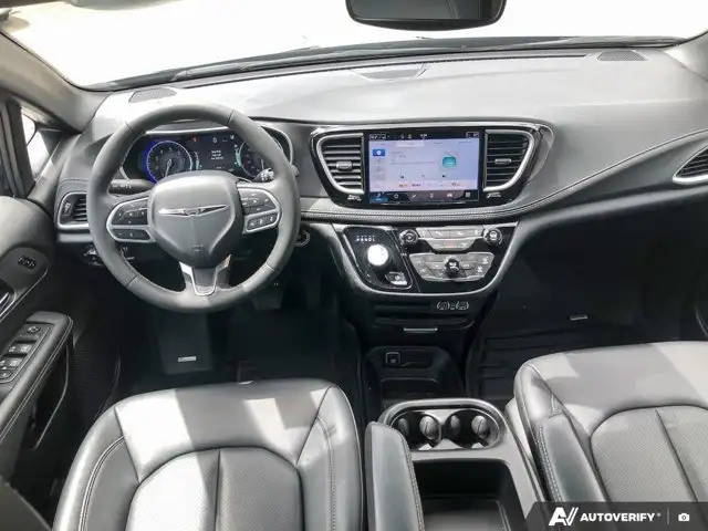 2025 Chrysler Pacifica Select | Apple/Android Auto | Clean5497663003826688026